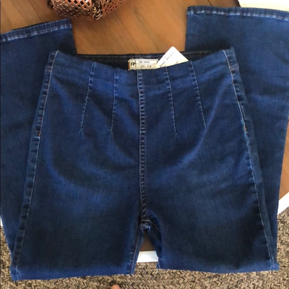 NWT Free People Pull on Flare Jean